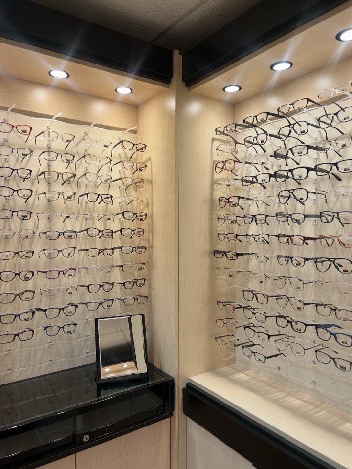 Eyewear display at Balitski Vision